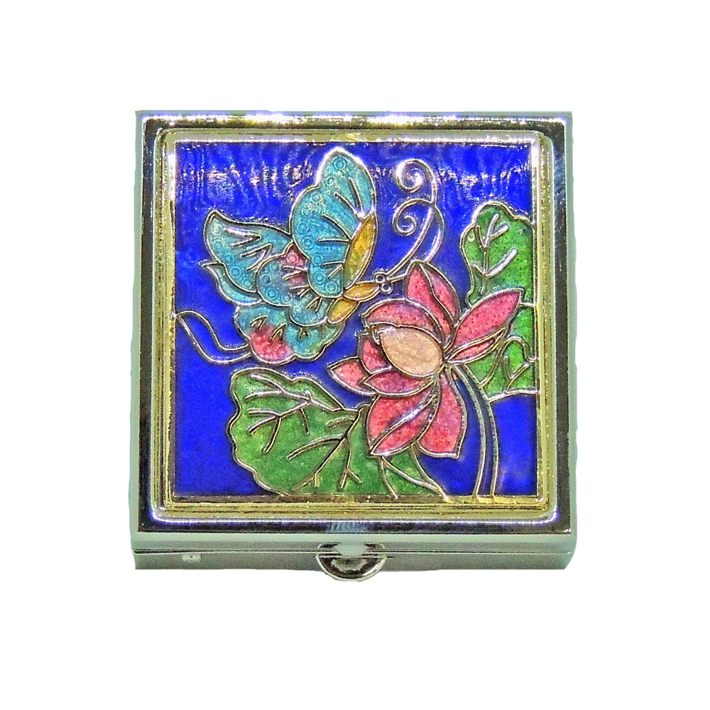 Square-shaped enamel pill box